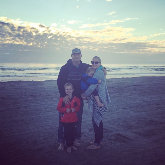 Hello - Picture 4 of 4